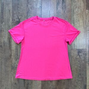 Pink Women's Short Sleeve Top Size Medium Soft Stretchy and Comfortable